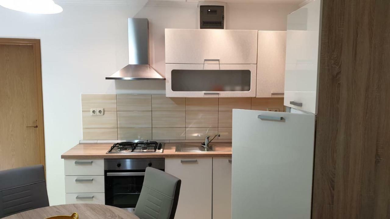 Apartmani Slavica 拉布 外观 照片