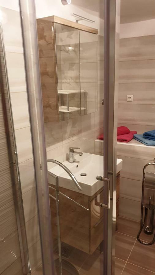 Apartmani Slavica 拉布 外观 照片
