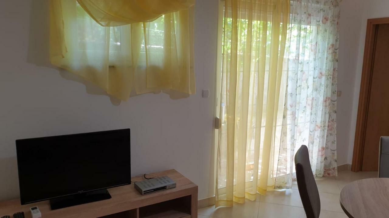 Apartmani Slavica 拉布 外观 照片