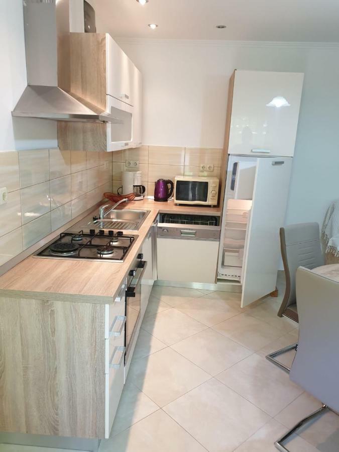 Apartmani Slavica 拉布 外观 照片